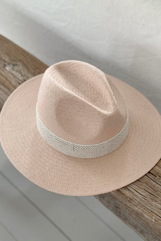 Pasadena sombrero, vaaleanpunainen