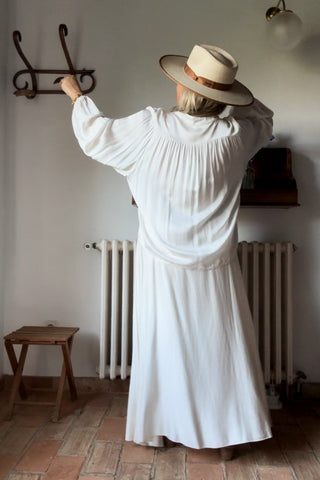 Antoine satiinipusero, off white