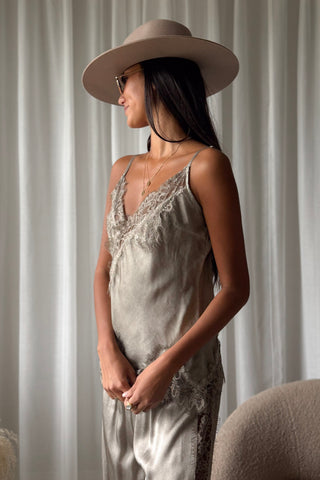 Bella Lace satin top, taupe