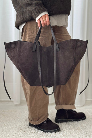 Hamptons suede bag, coffee