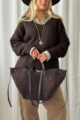 Hamptons suede bag, coffee