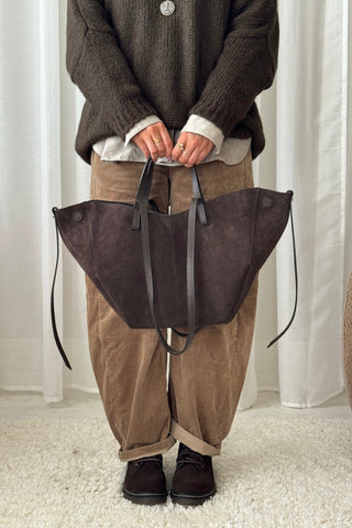 Hamptons suede bag, coffee