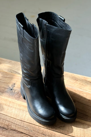 Jill bootsit, musta