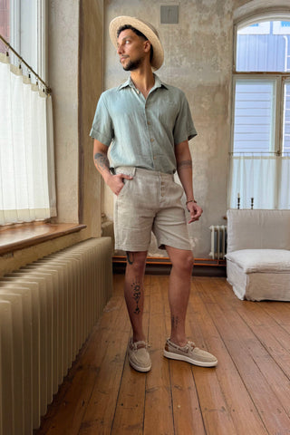 John pellavashortsit, natural