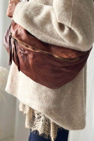 Large Crossbody nahkalaukku, konjakki