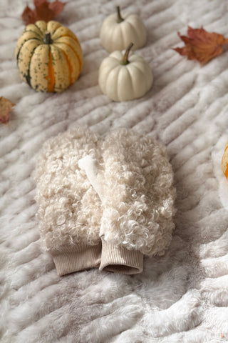 Livia lapaset, cream