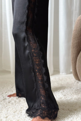 Midnight Lace satiinihousut, musta