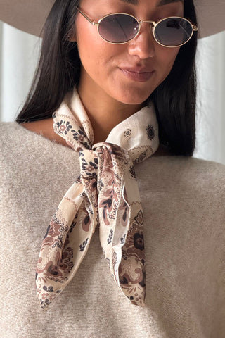 Paisley huivi