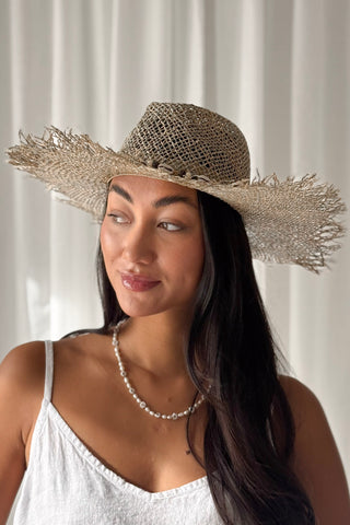 Raffia lierihattu, shell