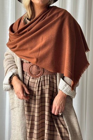 Soft viscose scarf, cognac