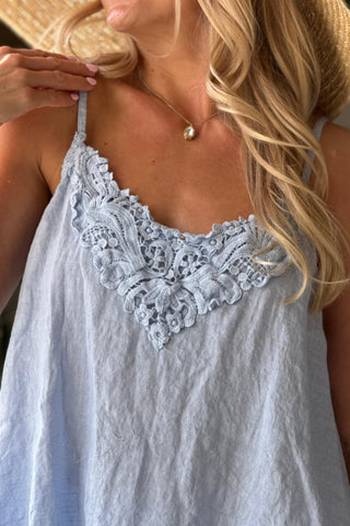 Vida linen top, light blue 