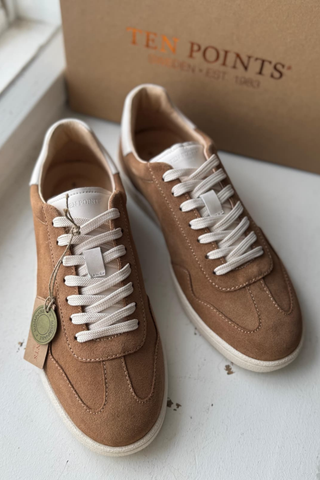 Edit sneakerit, sand