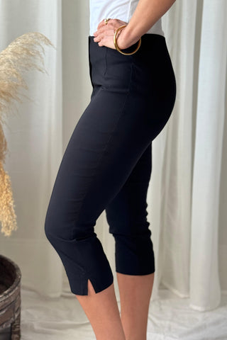 Ina stretch caprit, musta