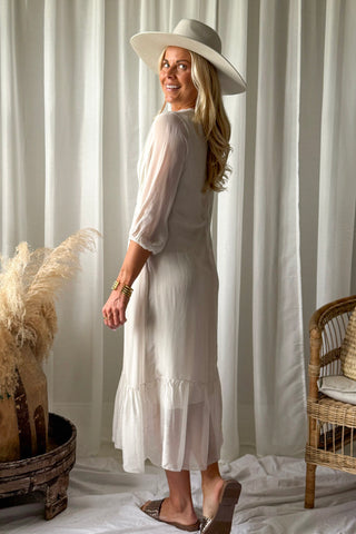 Jaqueline silkkiviskoosimekko, beige