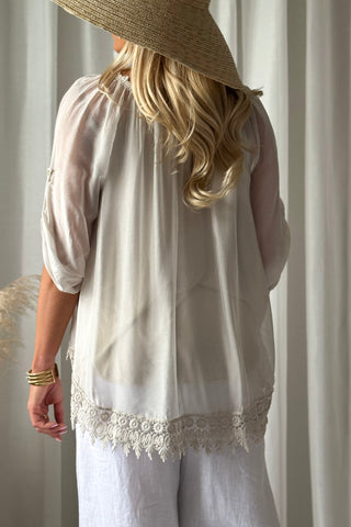 Marlana silkkiviskoosipusero, beige