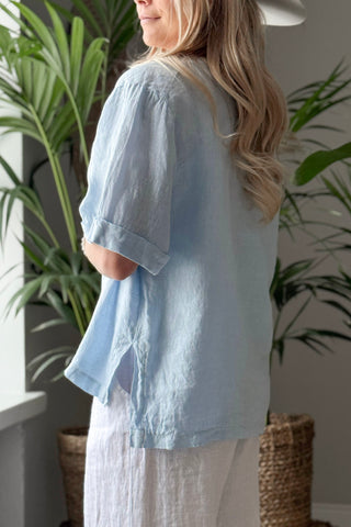 Oliva linen top, light blue