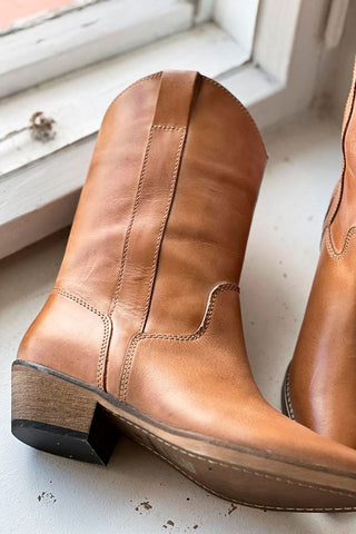 Tracy bootsit, dark tan